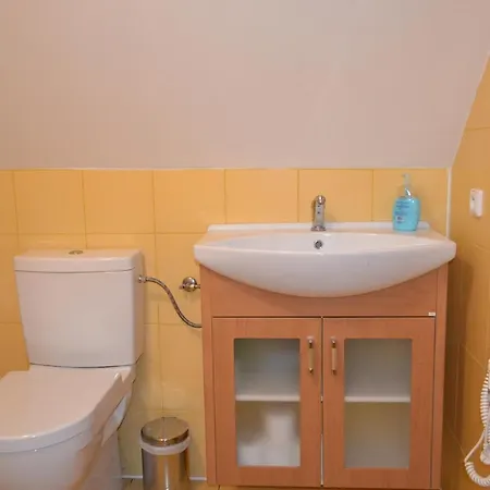 Vinny Sklep Pod Zamkem Jaroslavice (Znojmo)